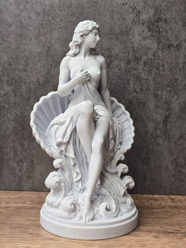 Aphrodite shell throne statue - shell,
