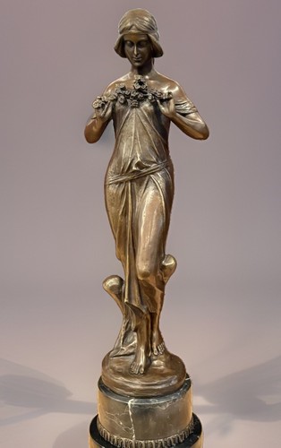 Bronze maiden sculpture art - bronze,